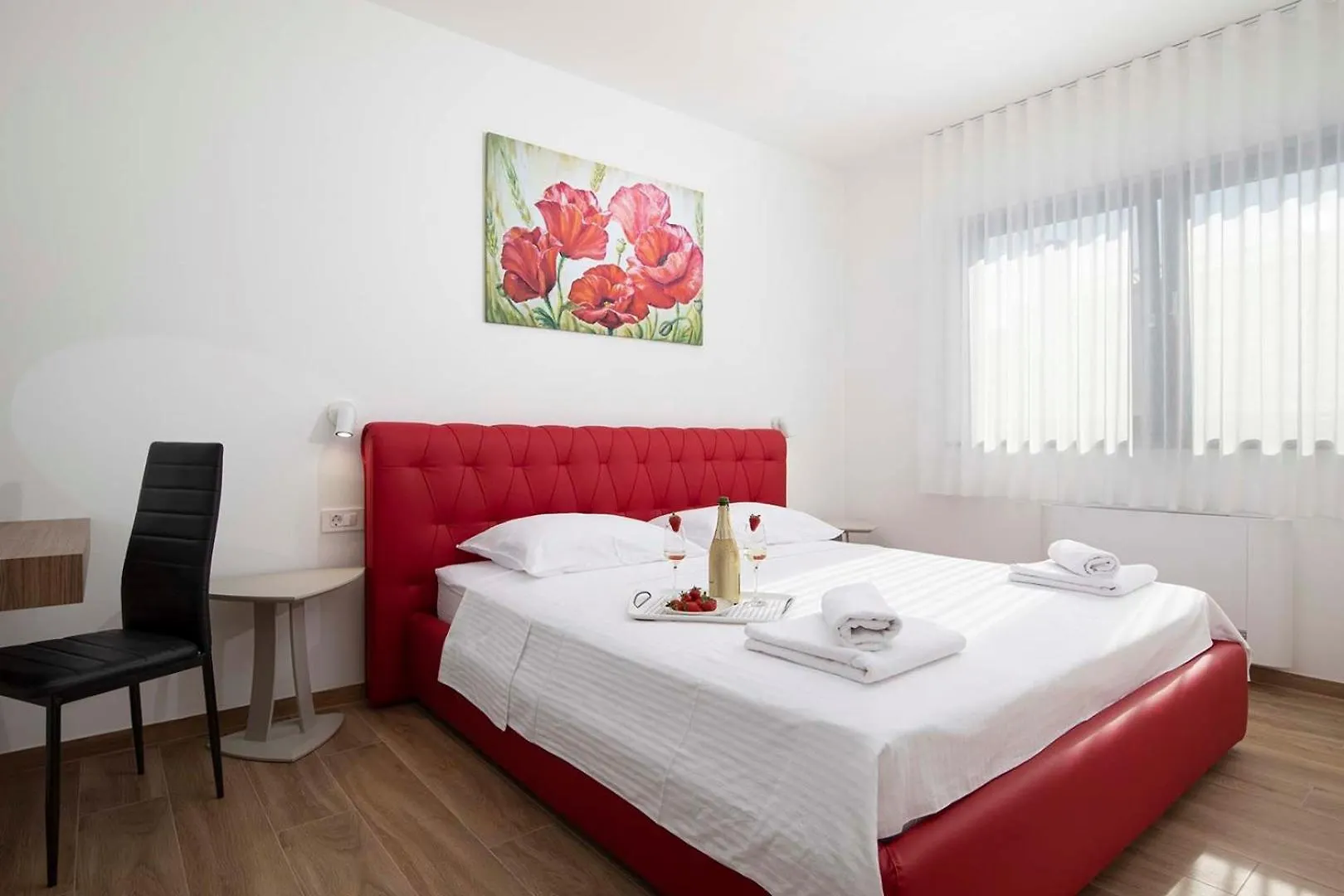 Villa Rudina Pomer 0*,