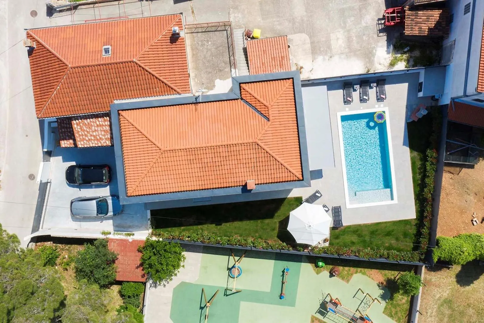 Villa Rudina Pomer 0*,